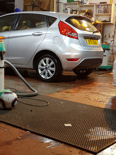 Diamond Carwash & Tyre Service